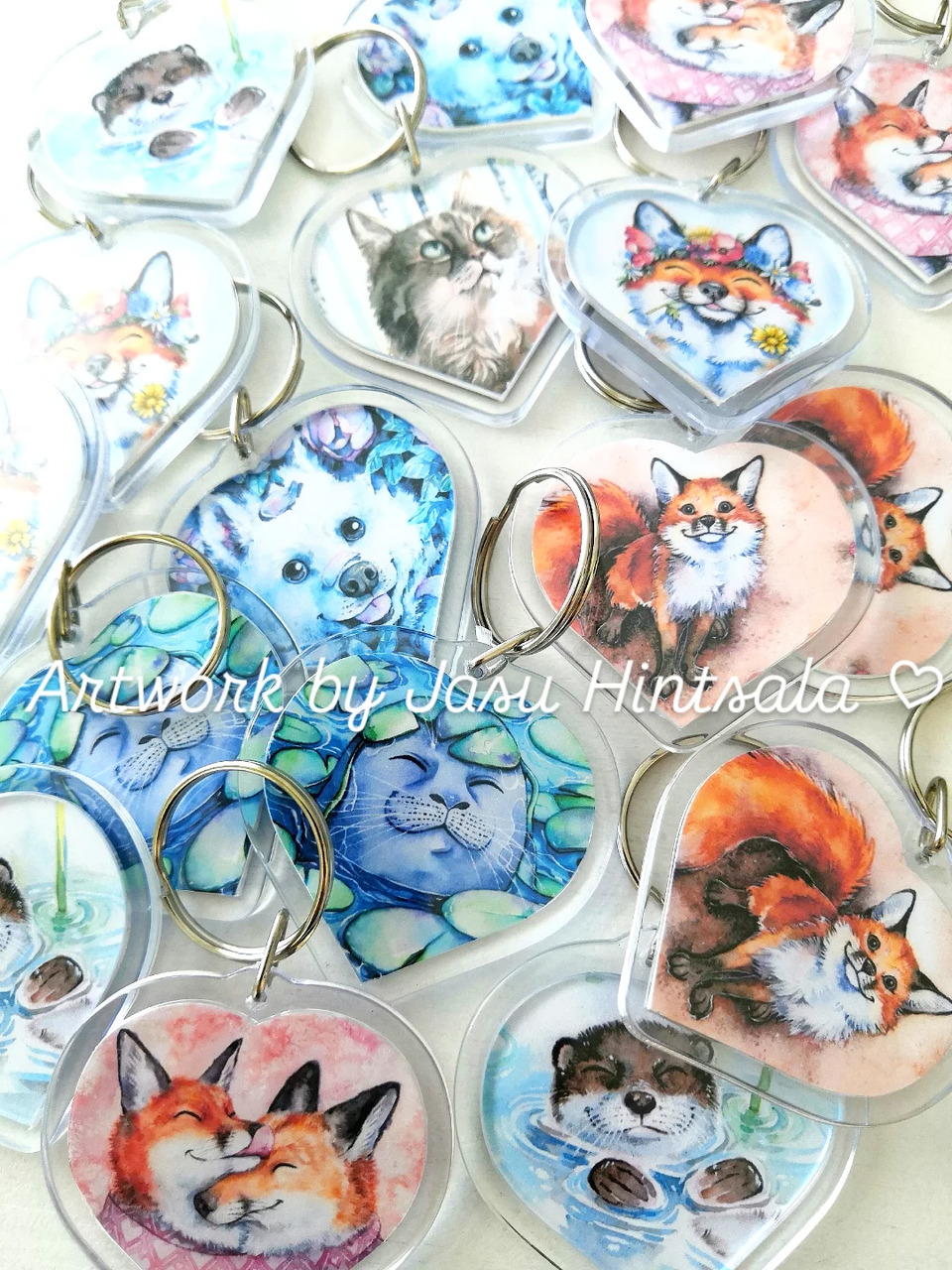 Keychains for Animecon this weekend (in Jyväskylä) ✨ a couple of new fox keychains are in there as well 👀