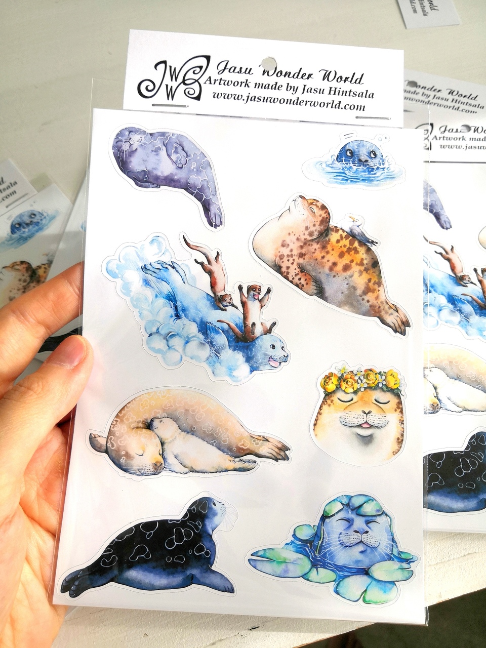 New sticker sets 🦊🦭💕