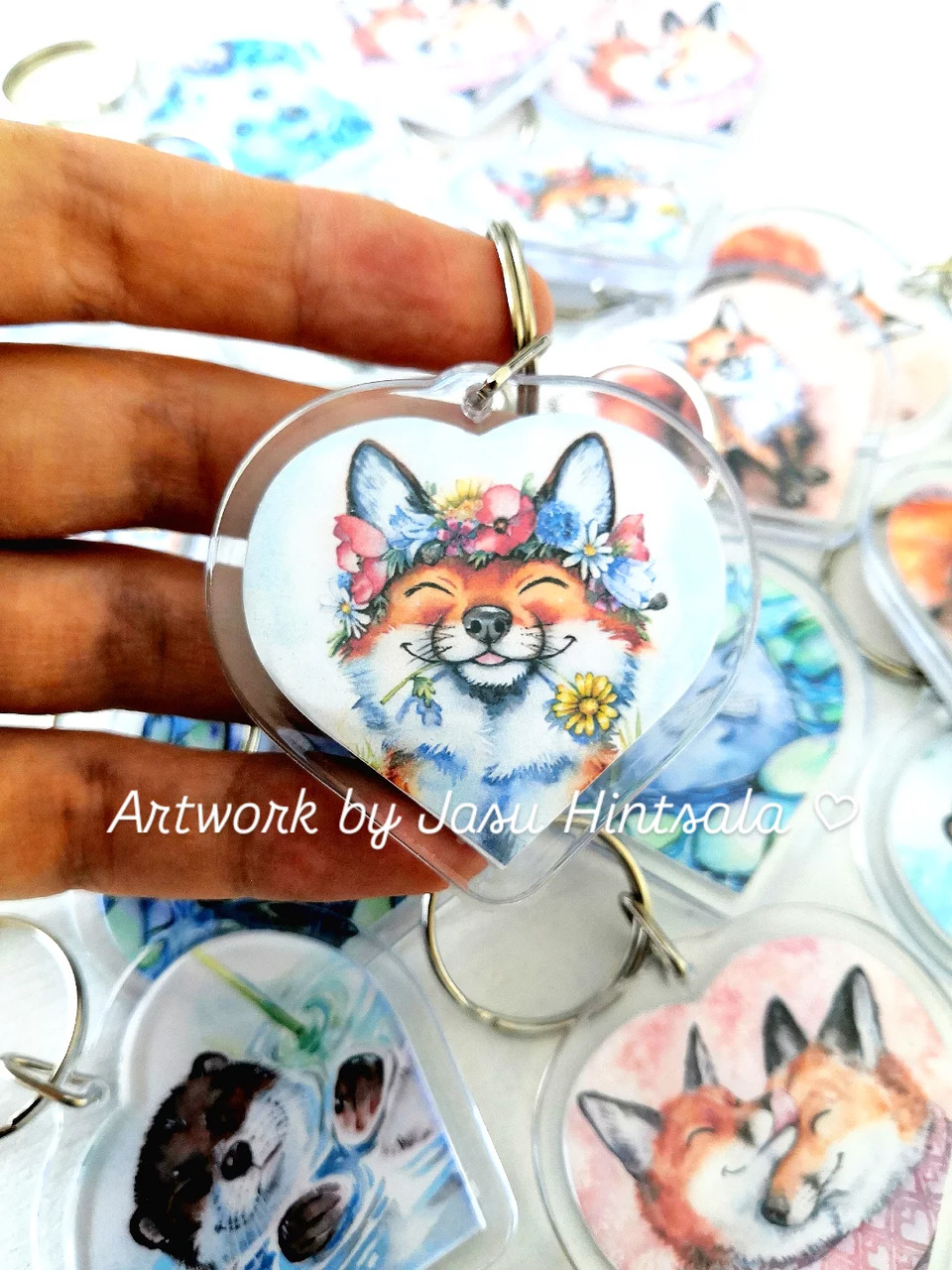 Keychains for Animecon this weekend (in Jyväskylä) ✨ a couple of new fox keychains are in there as well 👀
