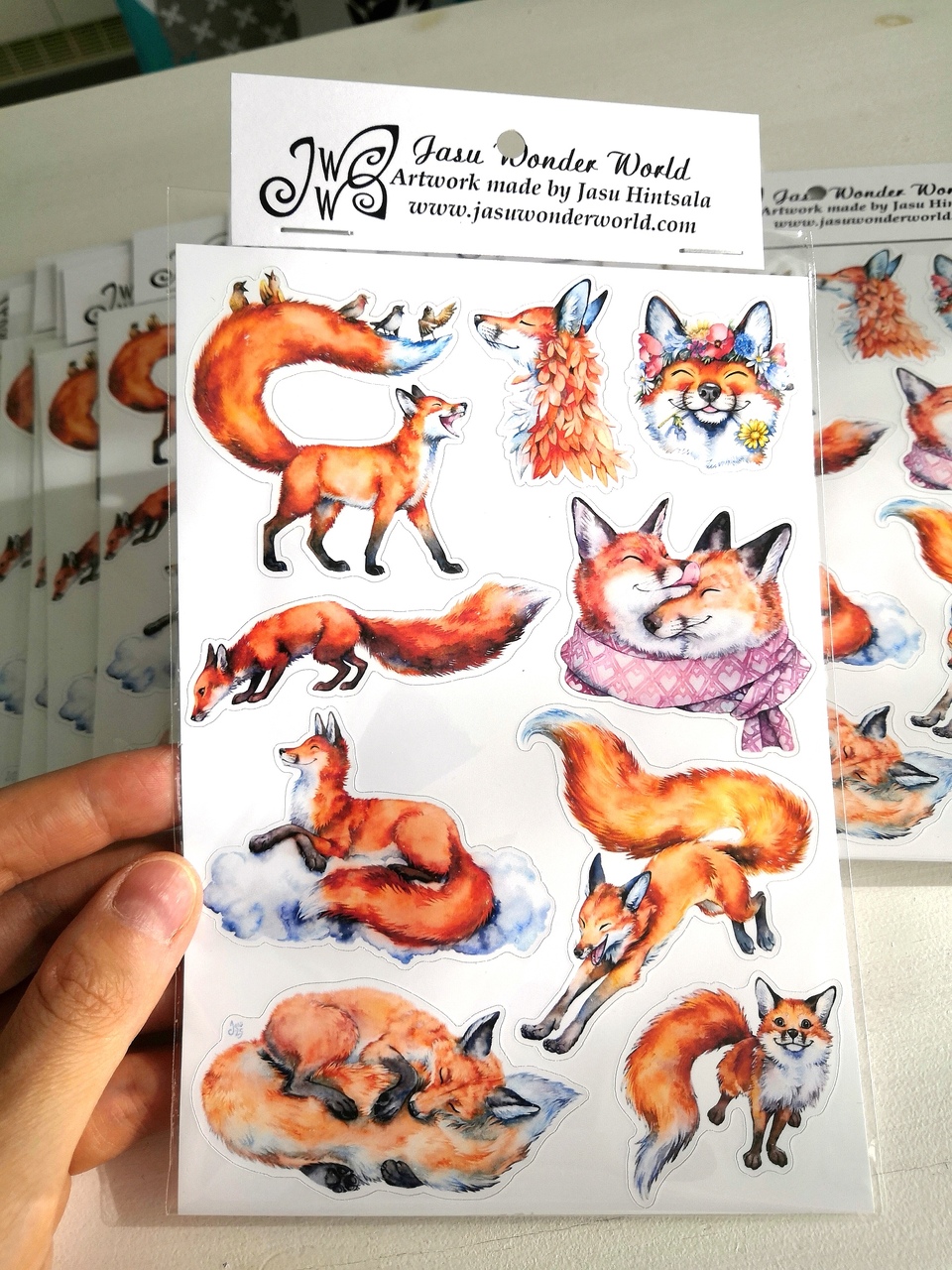 New sticker sets 🦊🦭💕