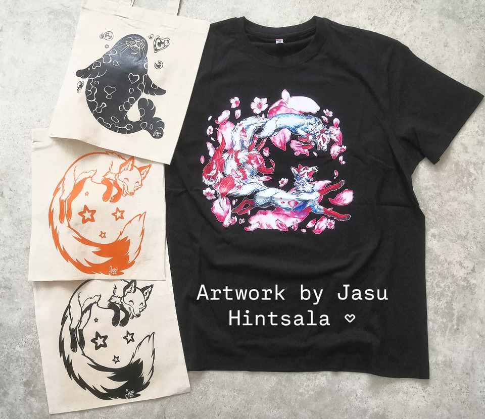 Fabric bags and new Kitsune t-shirts coming to Desucon this weekend!