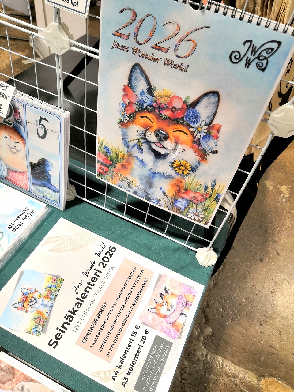 Day 2/2 of Desucon has started! The vendor hall is open till 4pm ✨